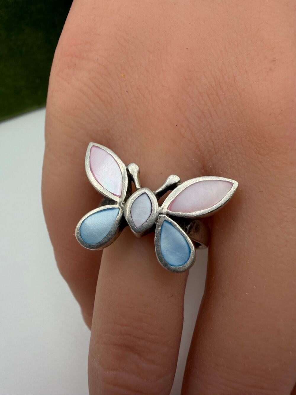 Sterling silver ring, butterfly, mother of pearl, blue & pink sz 6.5